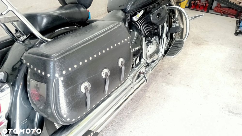 Suzuki VL 800 Volusia - Boulevard C50 - 11