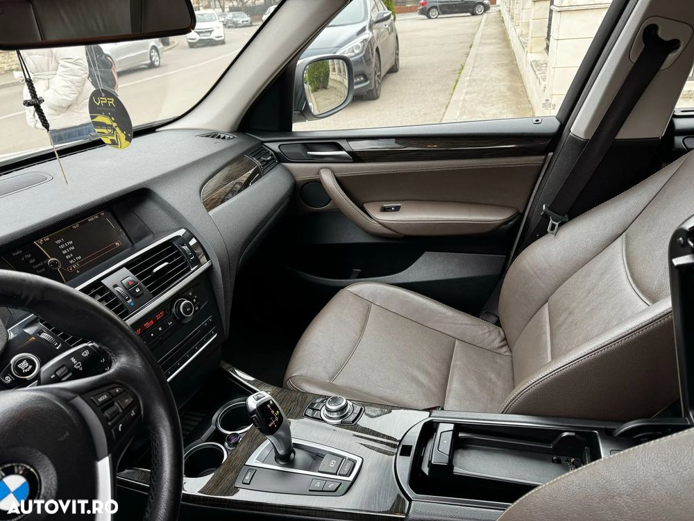 BMW X3 xDrive20d Aut. - 8