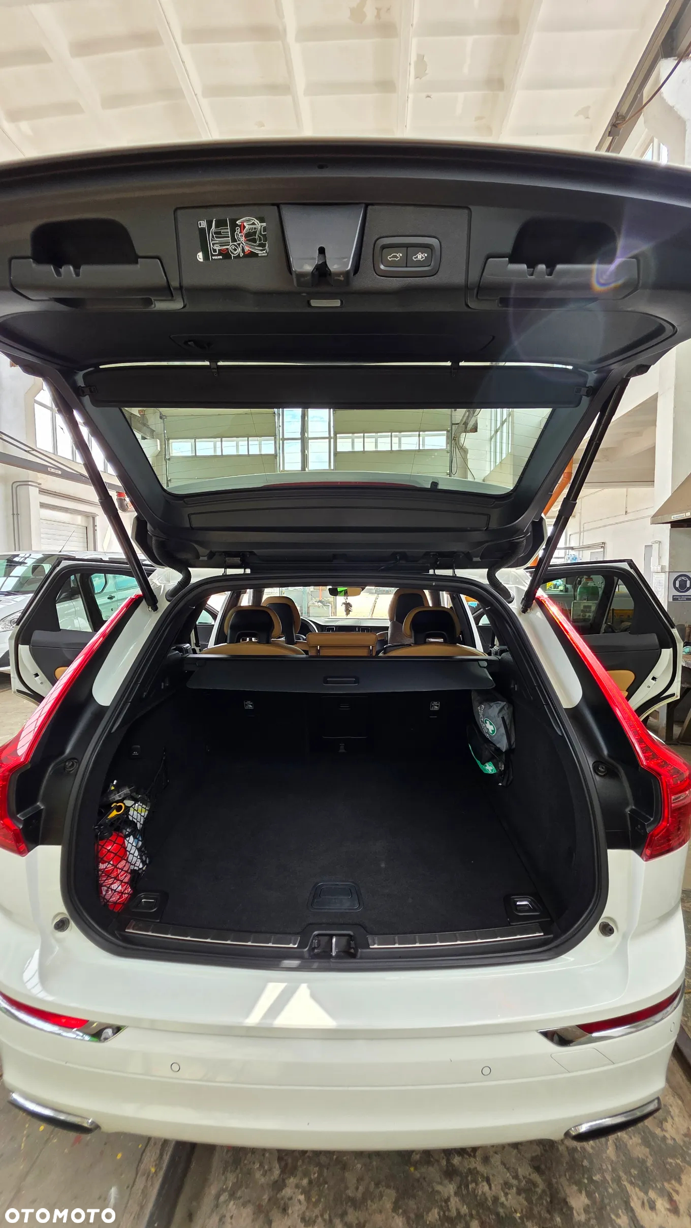Volvo XC 60 D5 AWD Inscription - 16