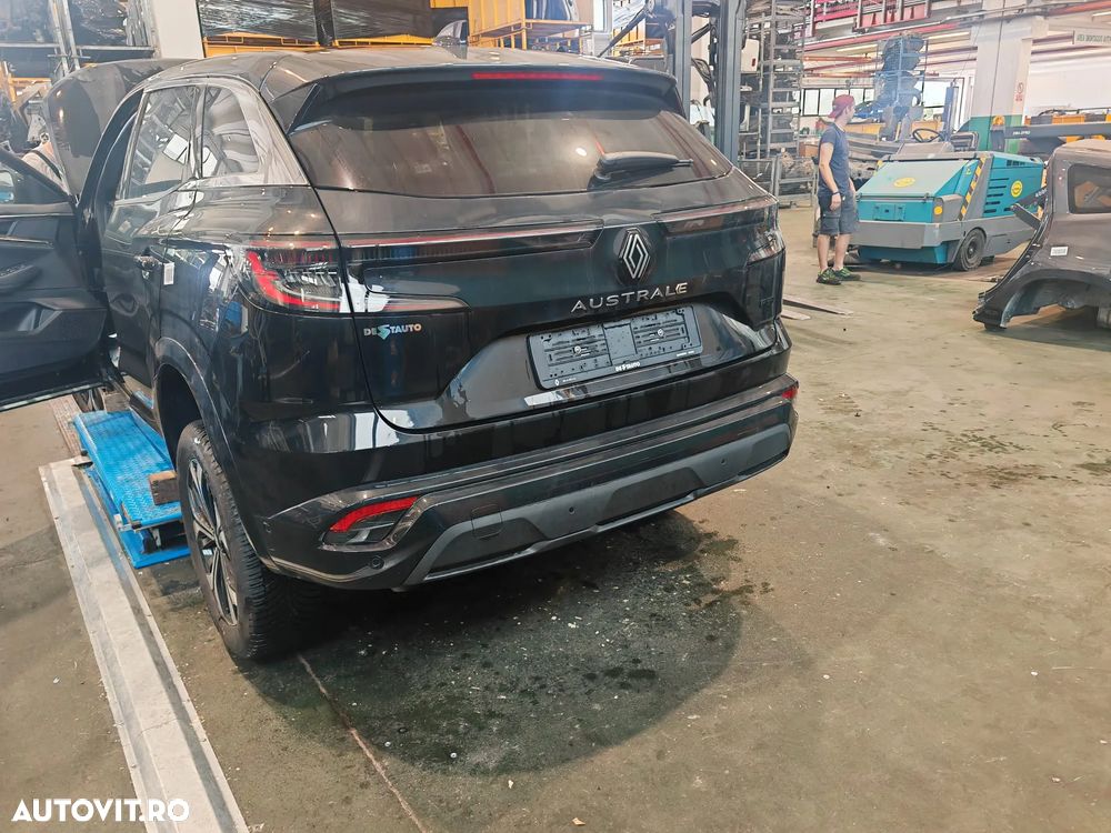 Dezmembrez Renault Austral , 1.2 E-TECH Hybrid 200 , an 2023 , H5F601 , cutie automata - 3