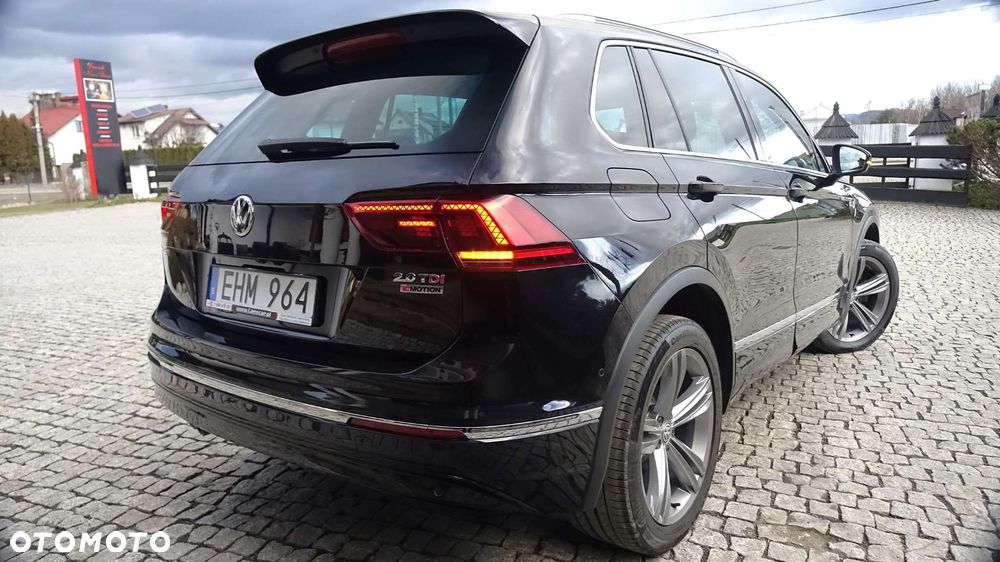 Volkswagen Tiguan - 2