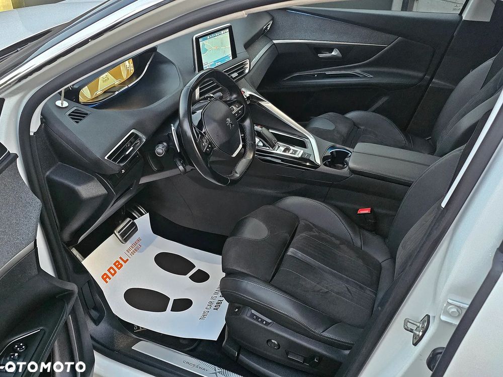 Peugeot 3008 PureTech 180 Stop & Start GPF EAT8 Crossway - 13