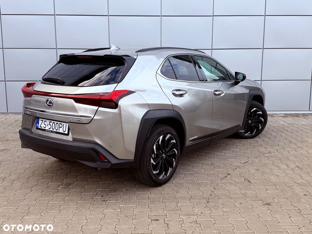 Lexus UX 250h Prestige 2WD - 8