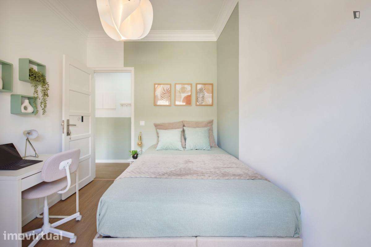 Quarto - localizado em Amadora Lisbon - Grande imagem: 5/27