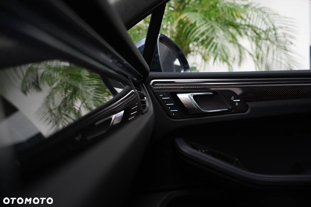 Porsche Macan - 23