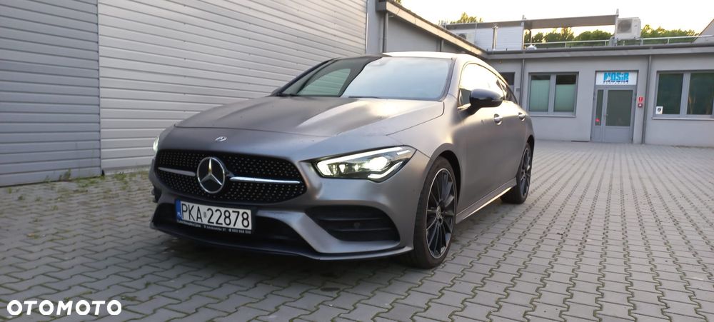 Mercedes-Benz CLA 250 e 8G-DCT AMG Line - 3