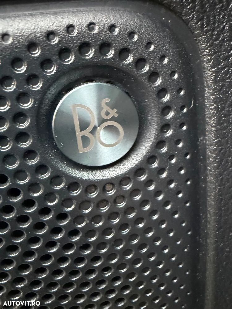 Ford Kuga 2.5 Duratec PHEV ST-LINE - 29