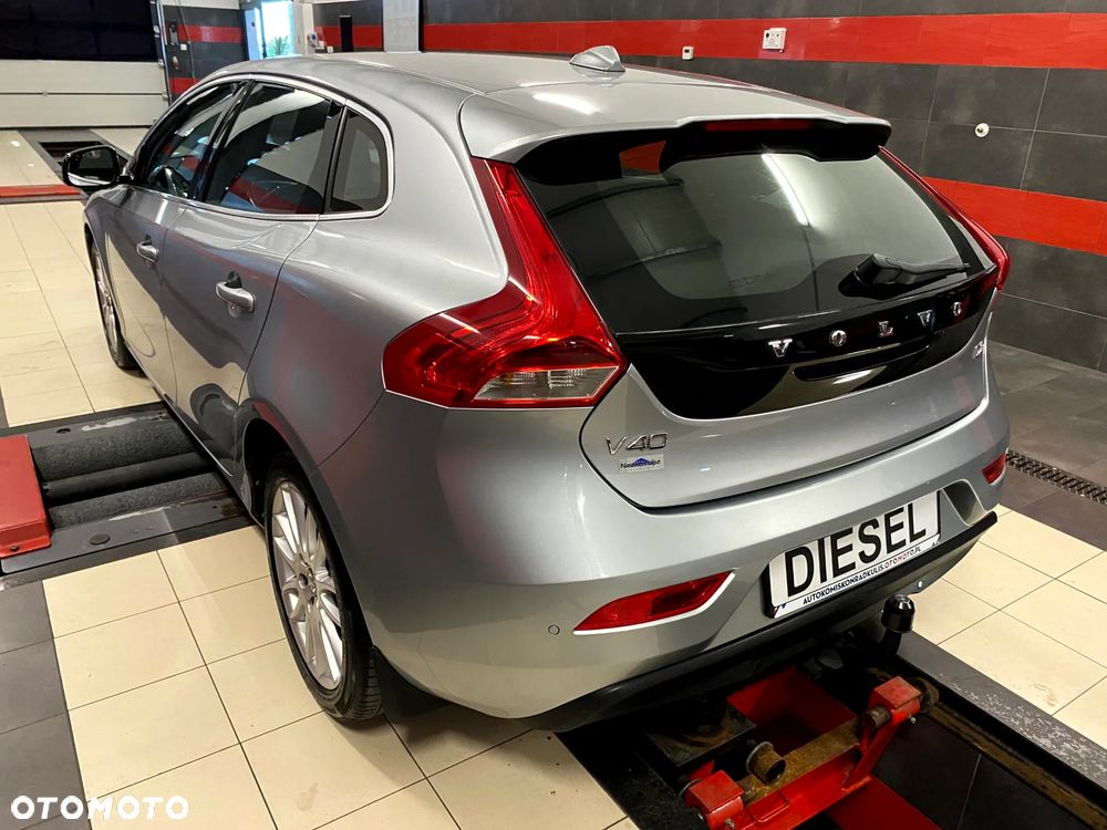 Volvo V40 D2 Base - 4