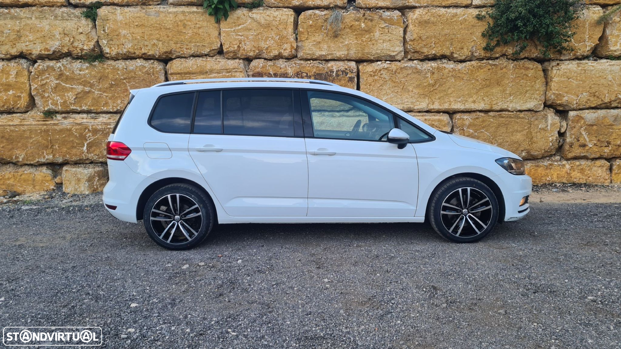 VW Touran 1.6 TDI Confortline DSG - 4
