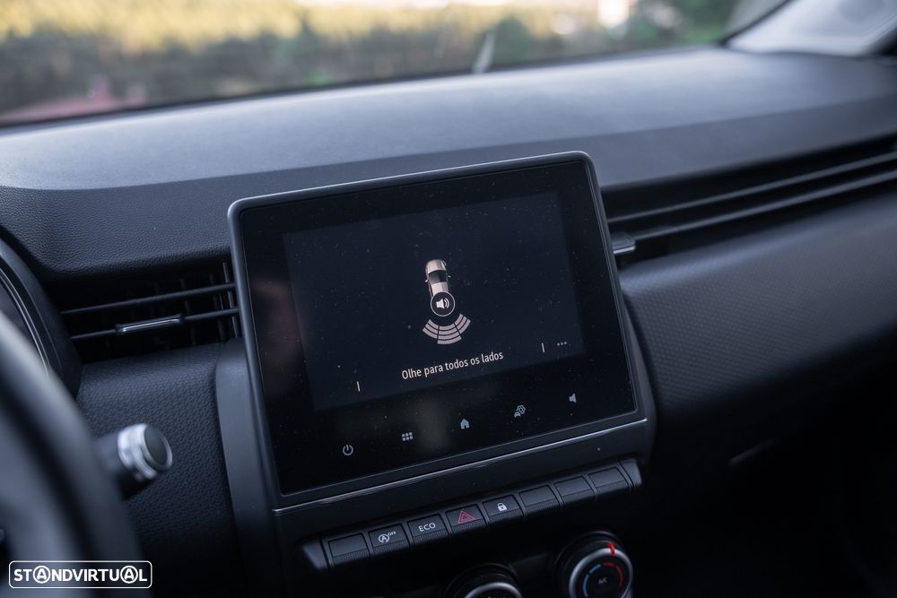 Renault Clio TCe 90 INTENS - 12