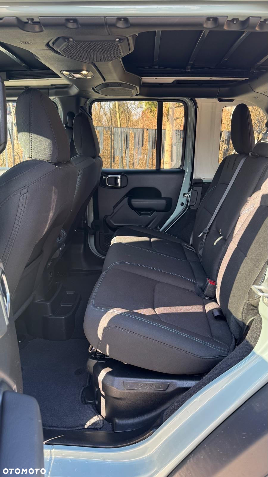 Jeep Wrangler Unlimited 2.0 Turbo PHEV 4xe Rubicon - 12