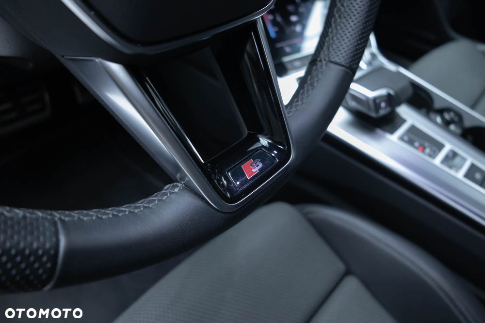 Audi A6 Avant 55 TFSI e quattro S tronic S line - 22