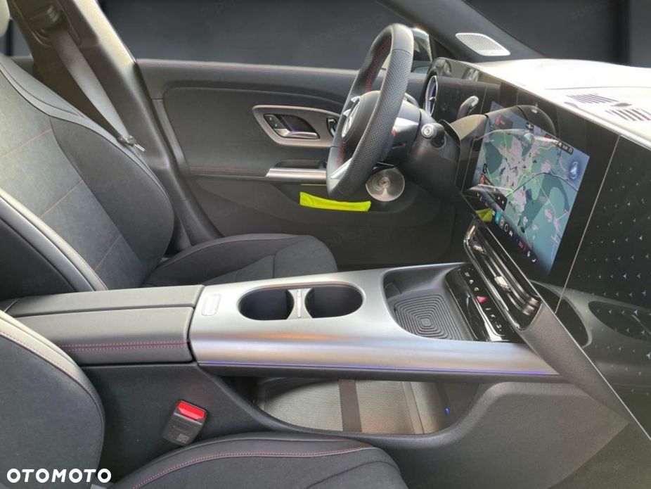 Mercedes-Benz CLA 200 mHEV 8G-DCT - 15