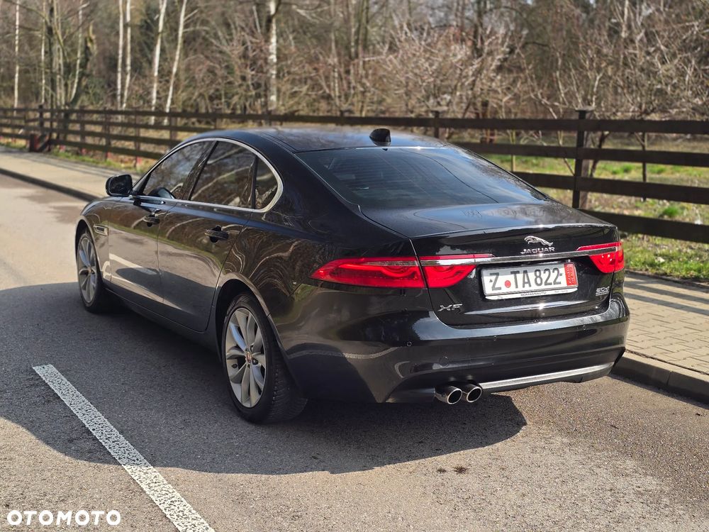 Jaguar XF 20d AWD Prestige - 17