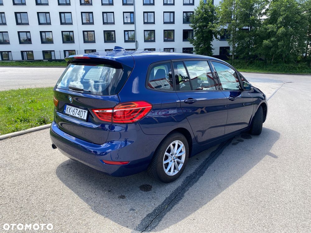 BMW Seria 2 218i - 7