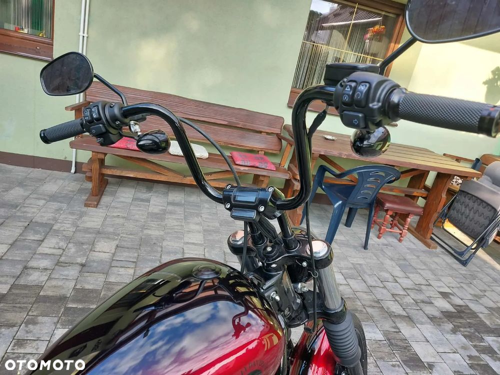 Harley-Davidson Softail Street Bob - 28