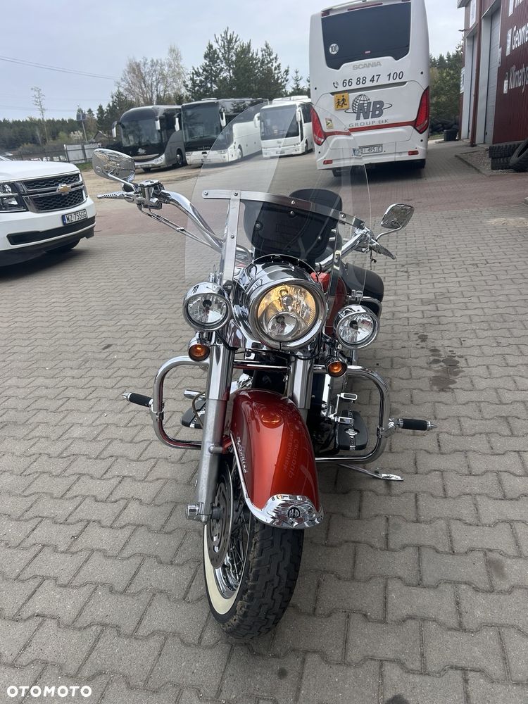 Harley-Davidson Touring Road King - 2