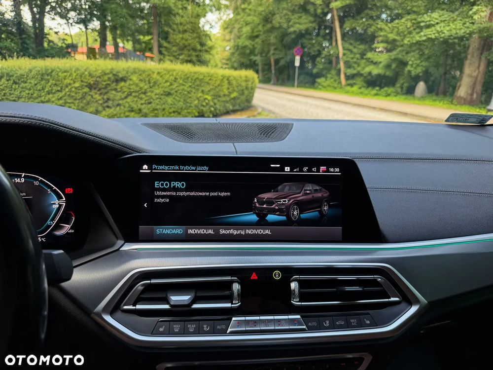 BMW X6 xDrive30d - 11