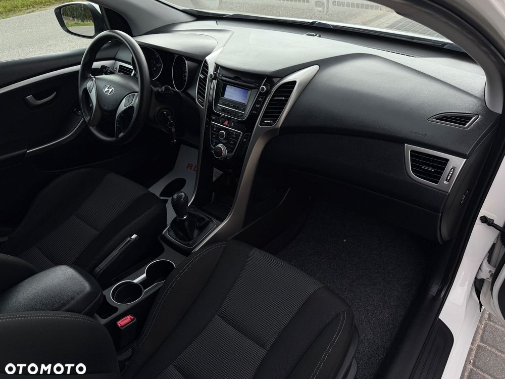 Hyundai i30 1.4 CRDi Trend - 16