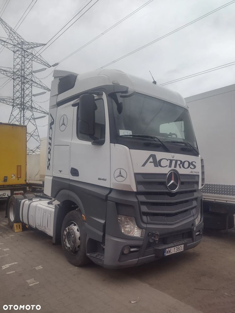 Mercedes-Benz Actros - 2