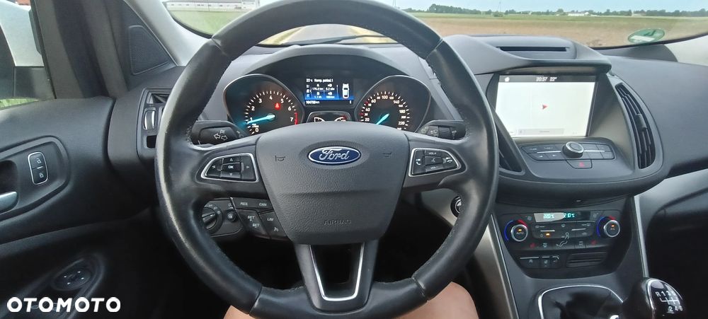 Ford Kuga - 15