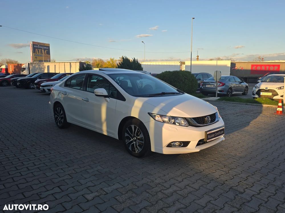 Honda Civic 1.8 MT ES - 3