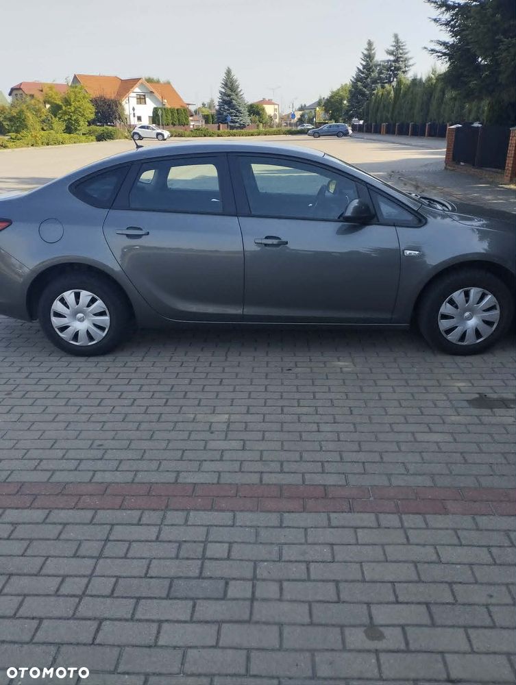 Opel Astra 1.4 T EU6 - 5