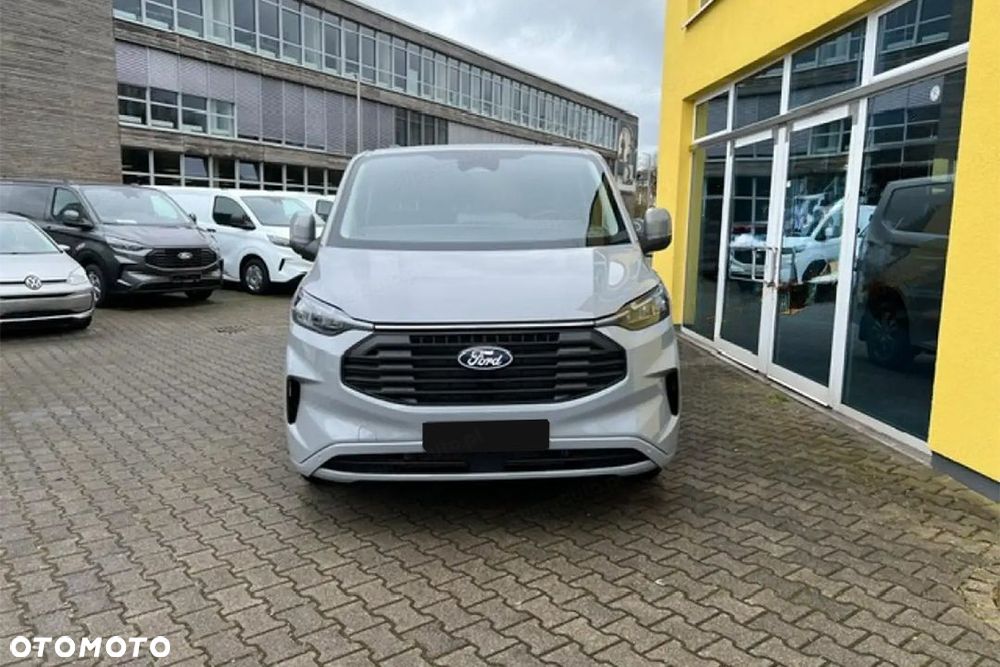 Ford Transit Custom 320 L2H1 Limited A8 2.0 170KM - 4