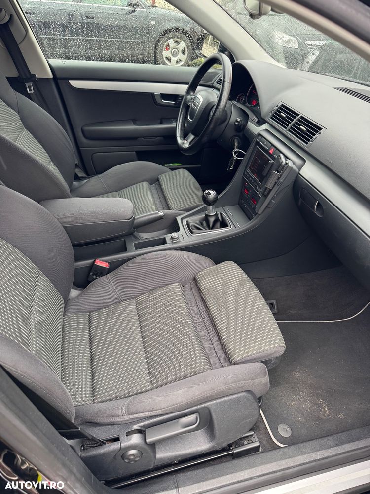 Audi A4 Avant 2.0 TDI - 8