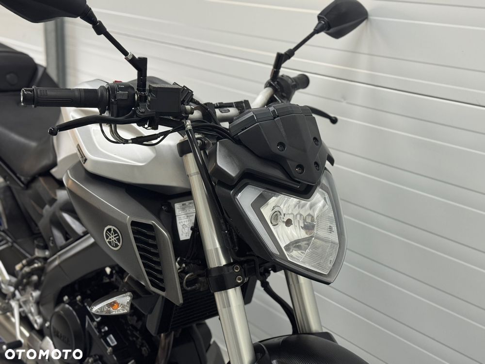 Yamaha MT - 7
