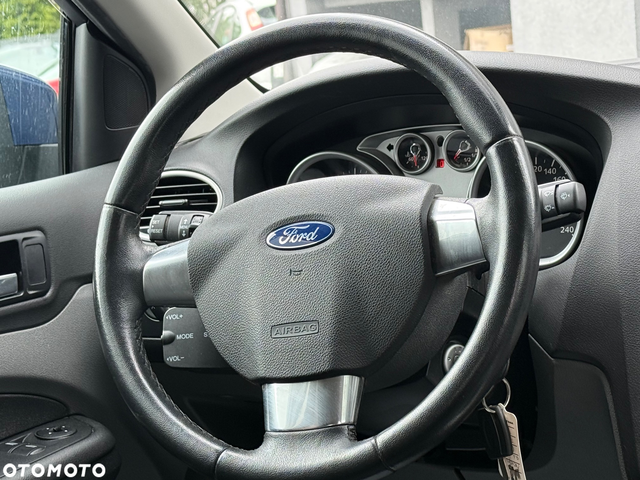 Ford Focus 1.6 16V Titanium - 30