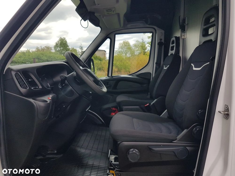 Iveco DAILY KONTENER NISKOPODŁOGOWY 4,43x2,23x2,42 SKLEP FOODTRUCK BAR KLIMA KONIOWÓZ KAMPER - 20