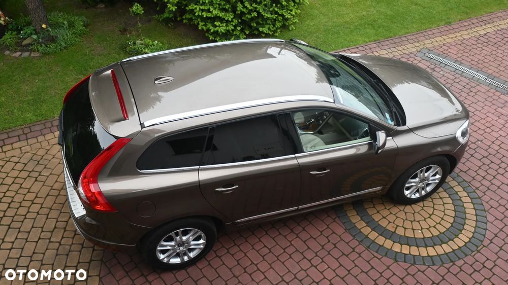 Volvo XC 60 D5 AWD Summum - 8