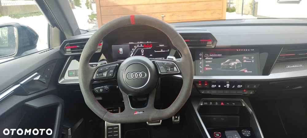 Audi RS3 Limousine - 10