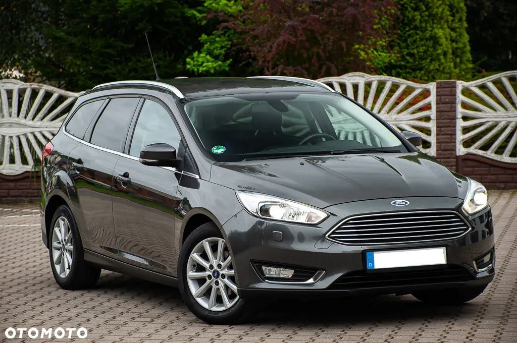Ford Focus - 27