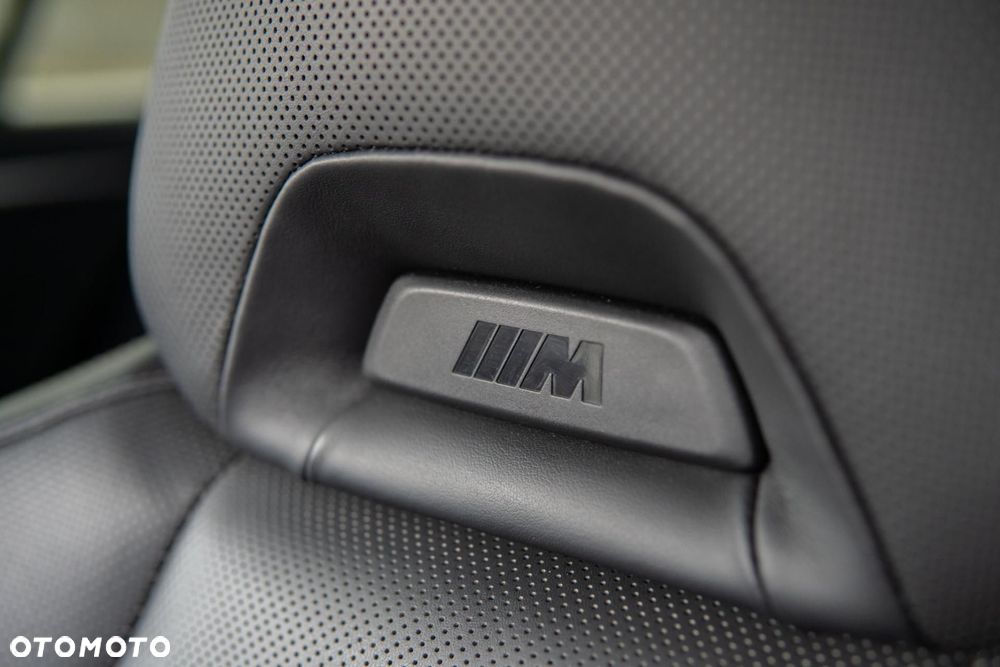 BMW Seria 8 M850i xDrive - 37