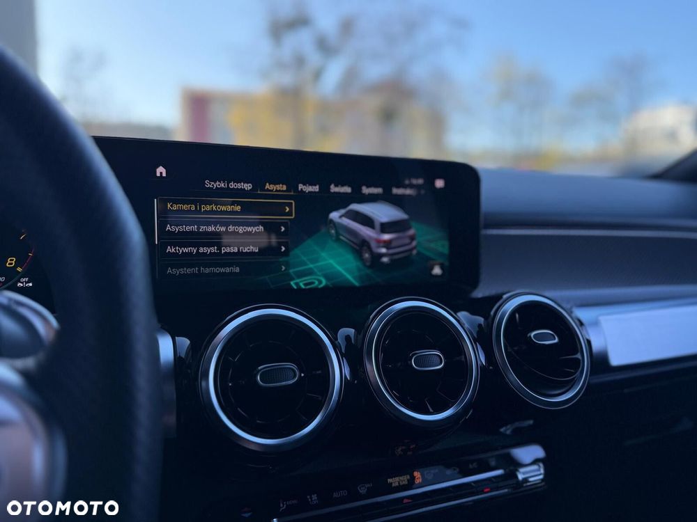 Mercedes-Benz GLB AMG 35 mHEV 4-Matic 8G-DCT - 29