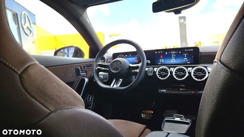 Mercedes-Benz CLA - 17