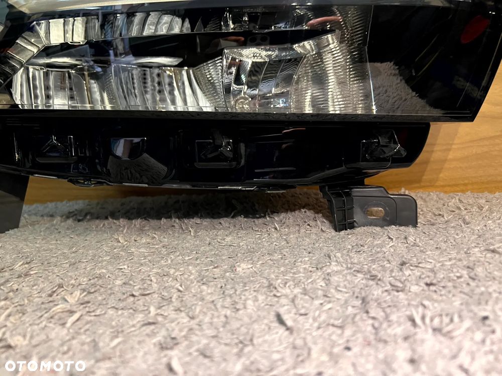 DACIA DUSTER III 2024- LAMPA PRAWY PRZÓD PRAWA PRZEDNIA REFLEKTOR ŁADNY ORYGINAŁ EUROPA 260107725R - 7