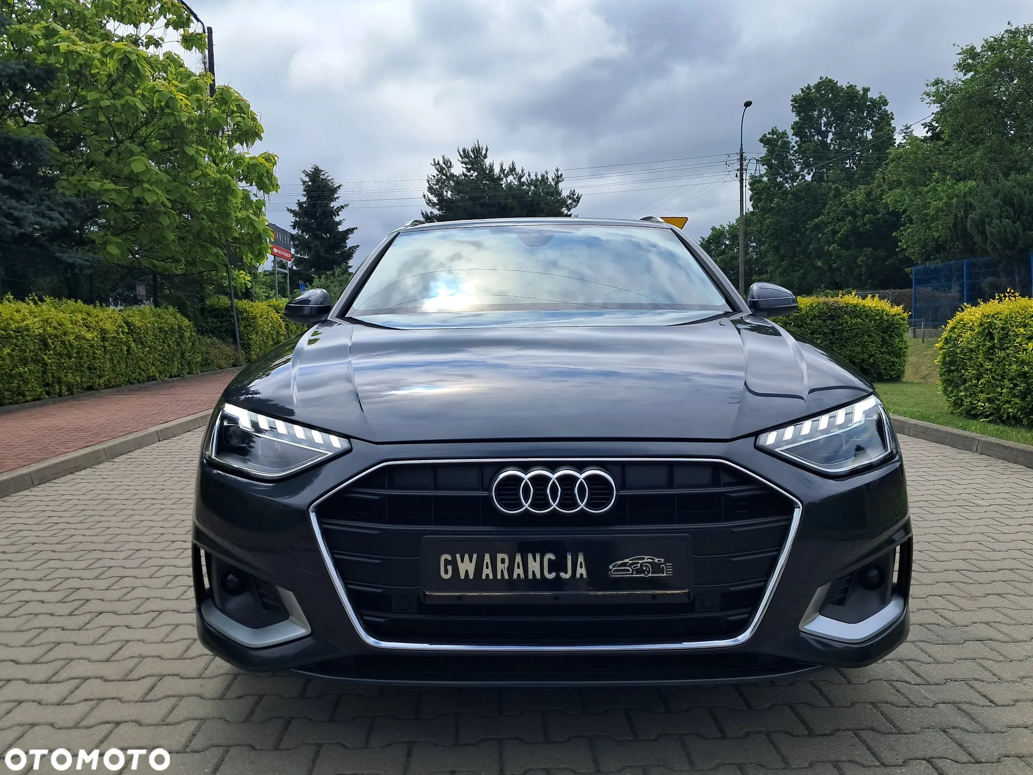 Audi A4 Avant 35 TDI S tronic design - 4