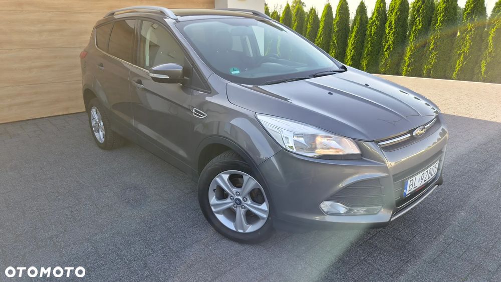 Ford Kuga 1.6 EcoBoost 2x4 Titanium - 24