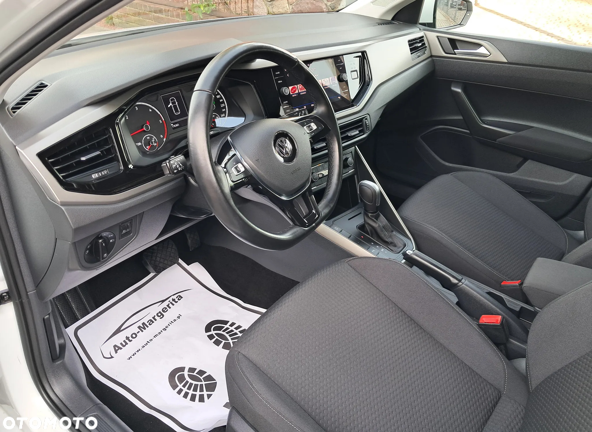 Volkswagen Polo 1.6 TDI SCR DSG Highline - 15