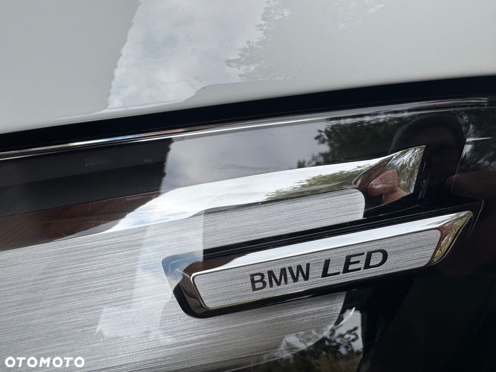 BMW iX1 xDrive30 66.5kWh xLine - 39