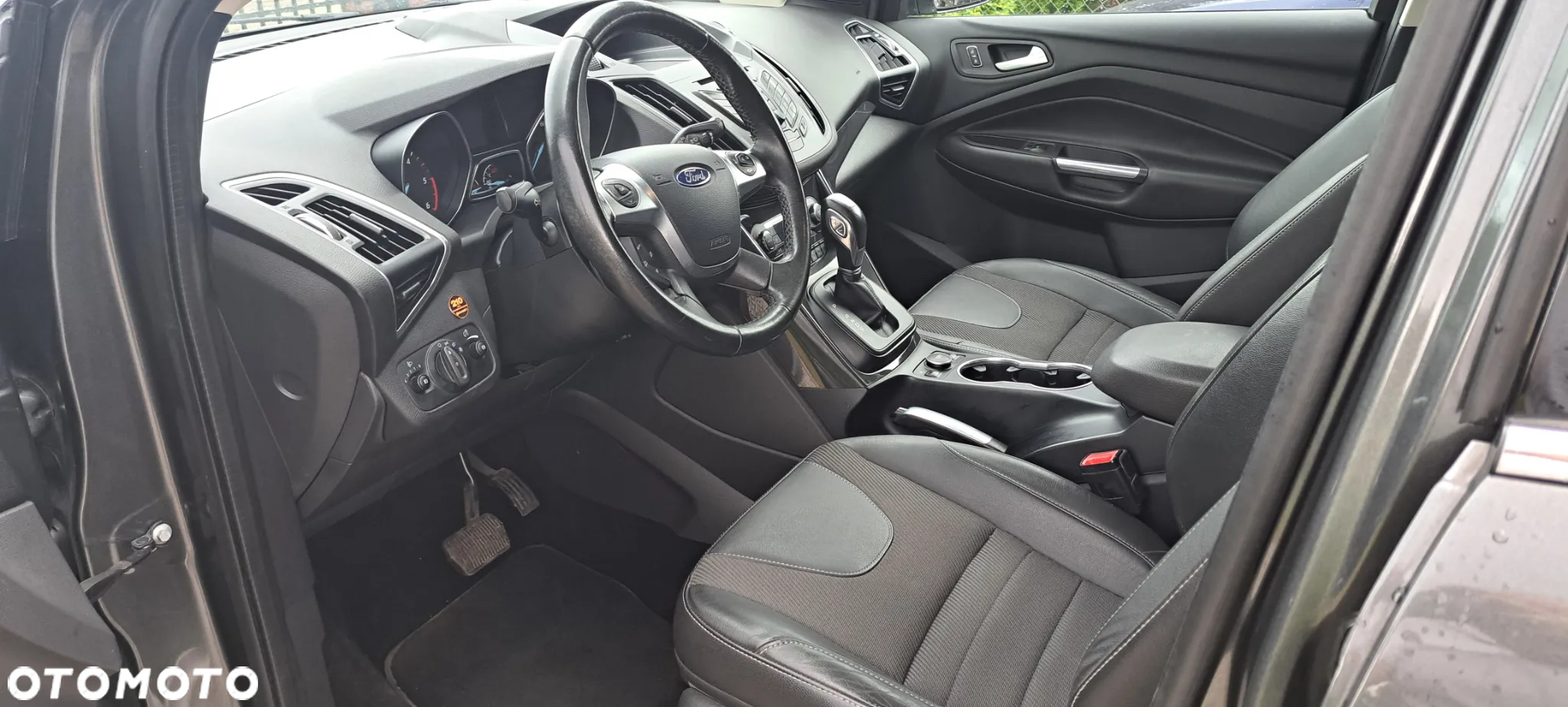 Ford Kuga 2.0 TDCi 4x4 Titanium - 4