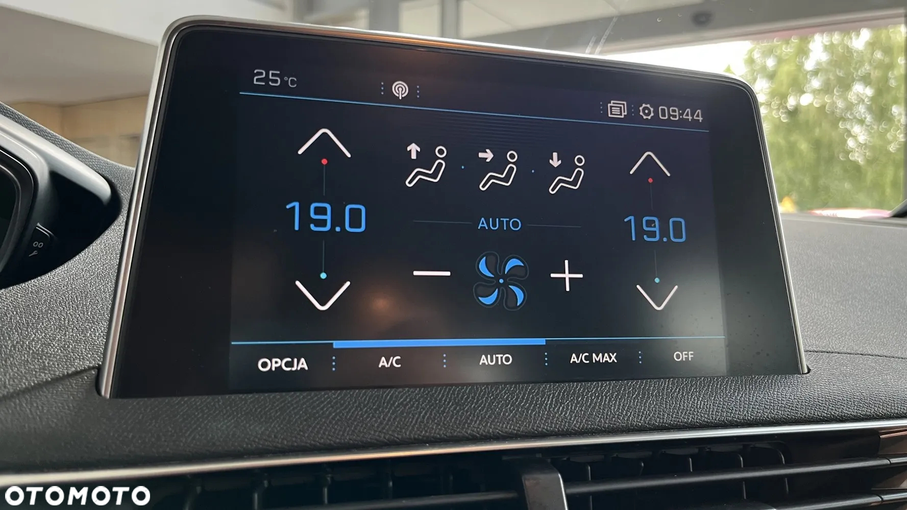Peugeot 3008 1.2 PureTech Allure S&S EAT6 - 12