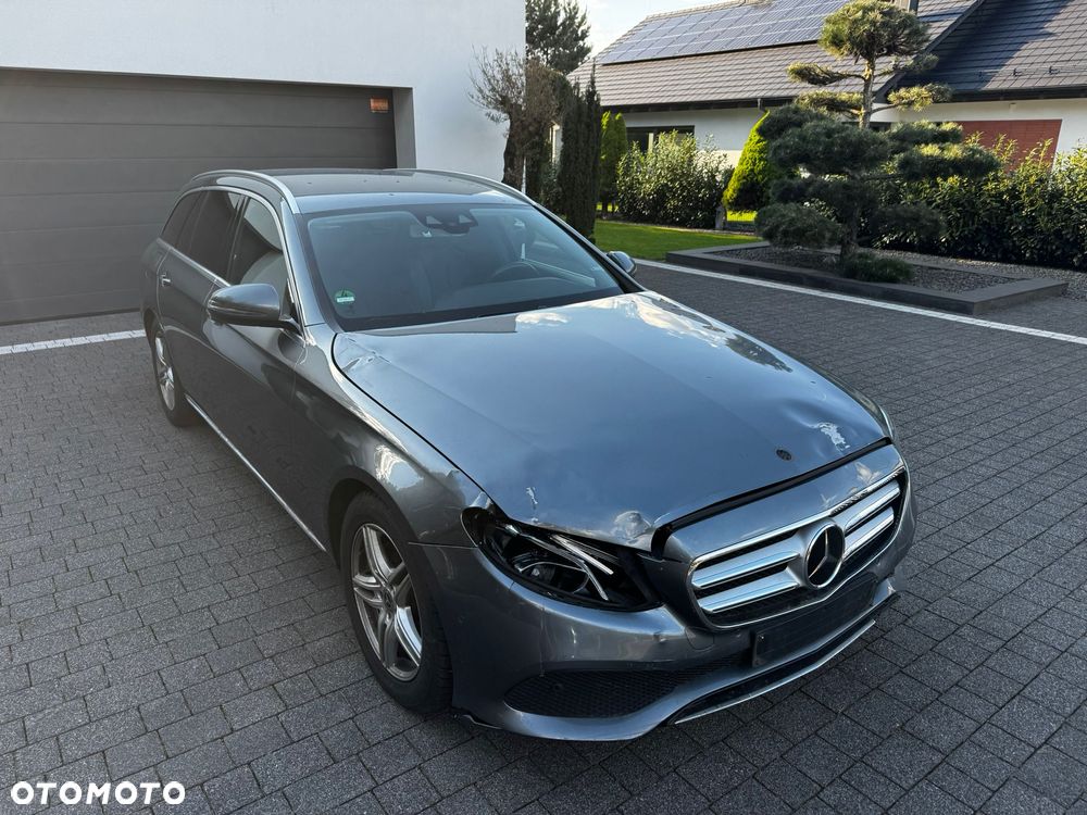 Mercedes-Benz Klasa E 220 d 9G-TRONIC - 8