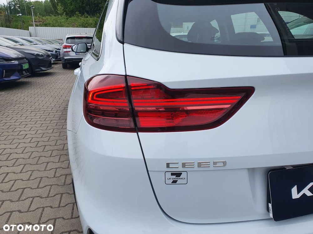 Kia Ceed 1.5 T-GDI M - 23