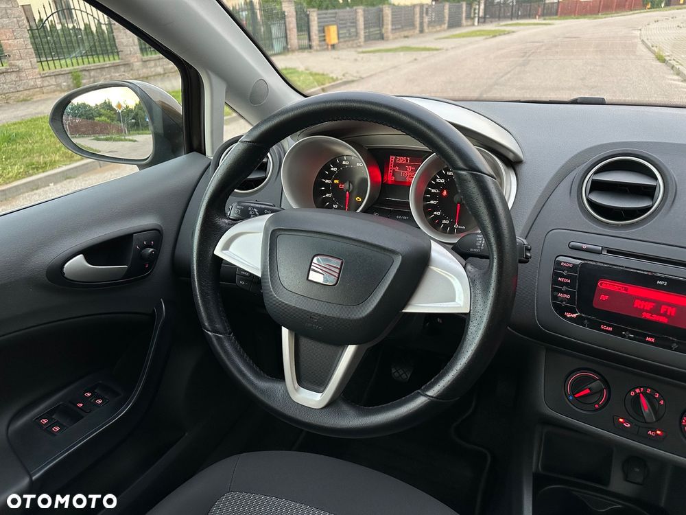 Seat Ibiza 1.4 16V Style - 25