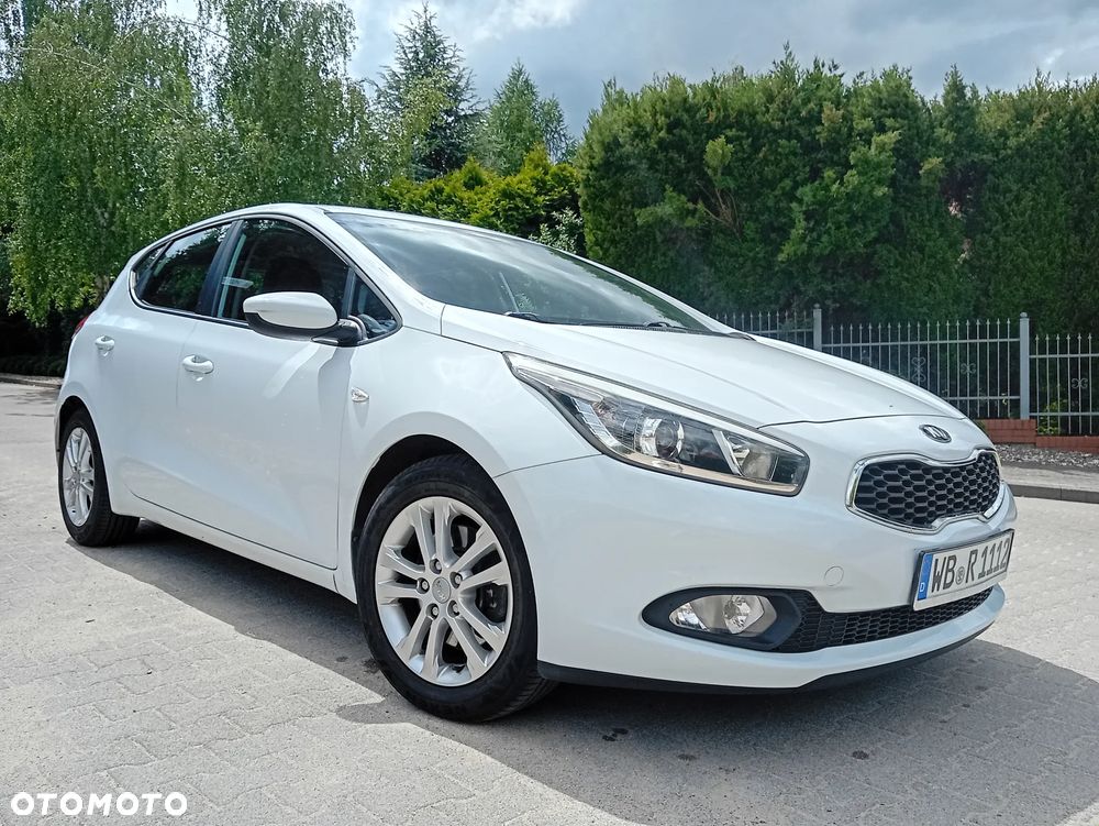 Kia Ceed 1.4 CVVT Attract plus - 1