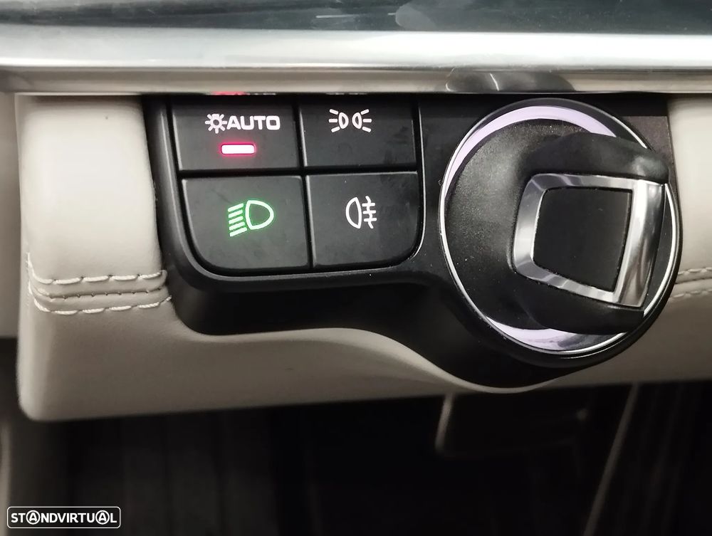 Porsche Panamera Sport Turismo 4 E-Hybrid Platinum Edition - 29